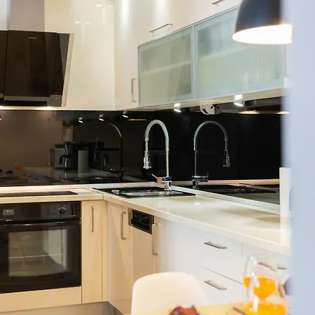 Apartamento Premium Alba Rosa *